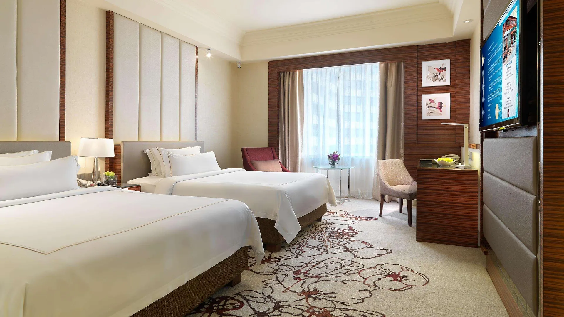 One World Hotel Петалинг-Джая